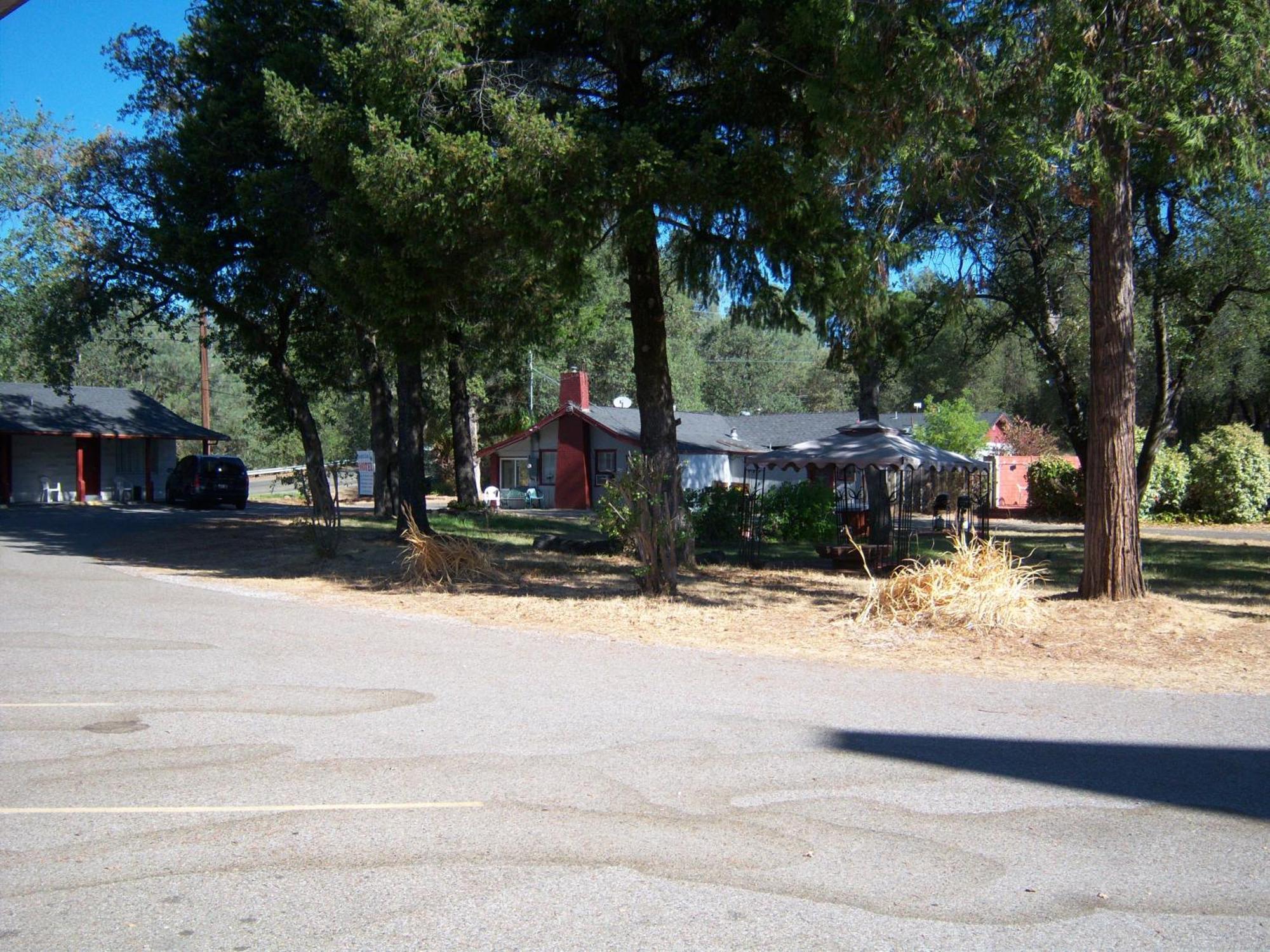 Shasta Dam Motel シャスタ・レイク エクステリア 写真
