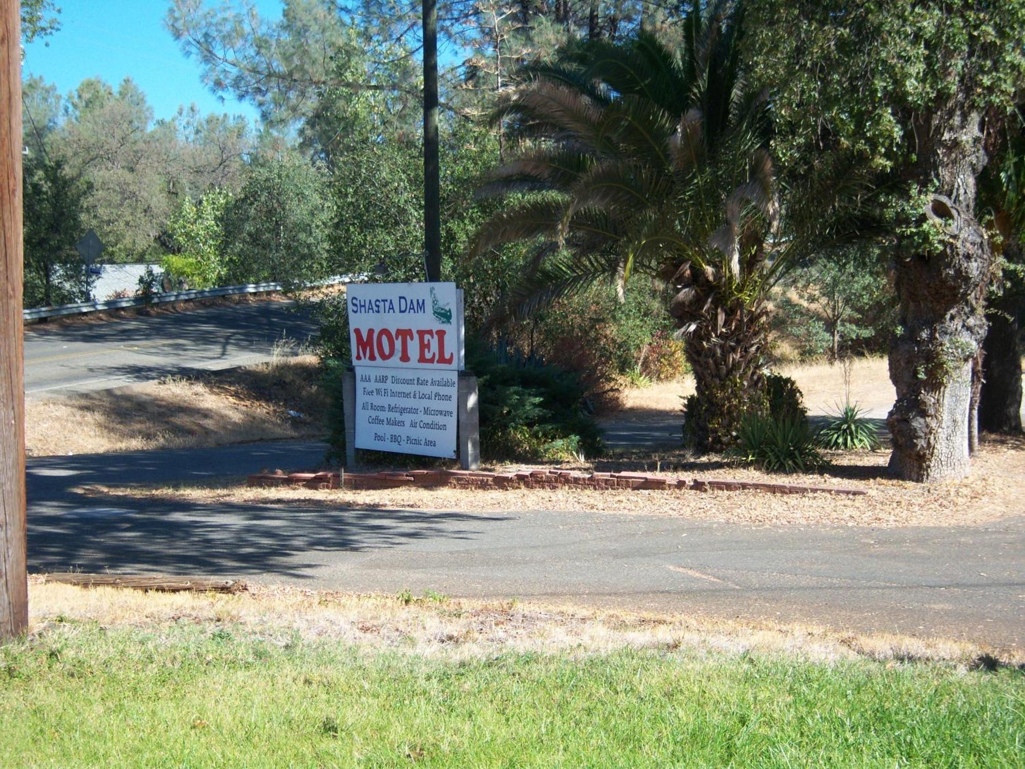 Shasta Dam Motel シャスタ・レイク エクステリア 写真